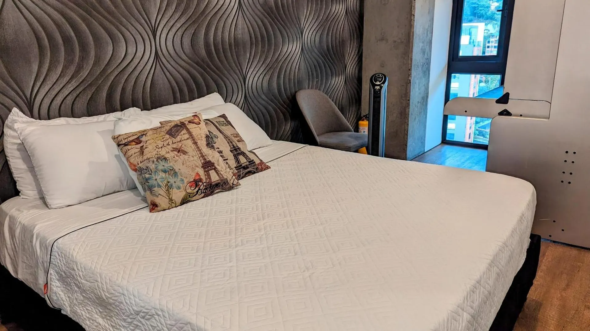 Апартаменты Loft In Медельин Колумбия